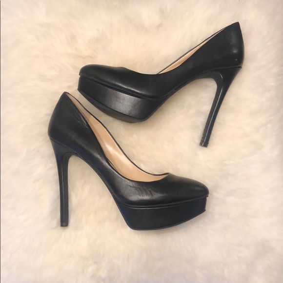 Jessica Simpson Shoes - Black pumps